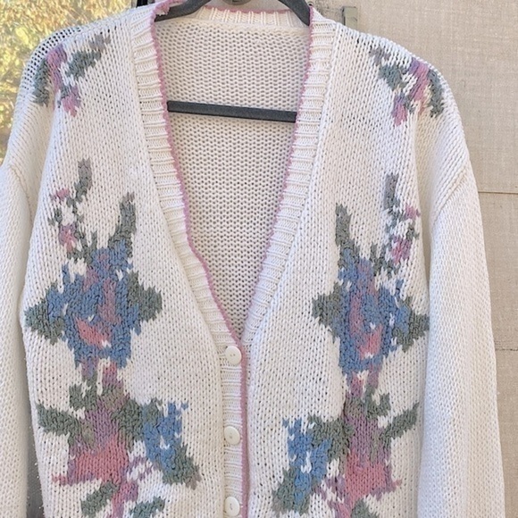Vintage Hand Embroidered Knit Grandma Core Floral Cardigan Sweater​ - Picture 3 of 15